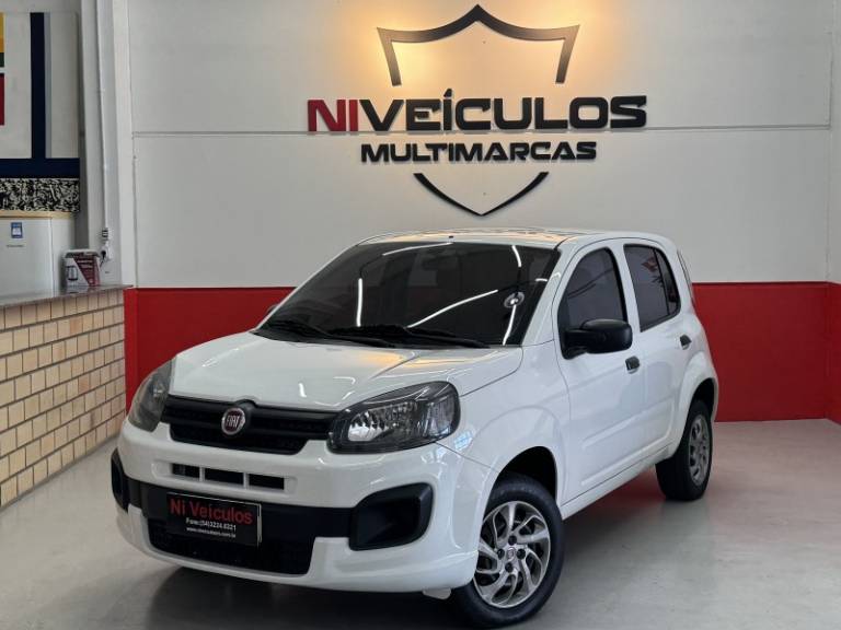 FIAT - UNO - 2020/2021 - Branca - R$ 47.900,00