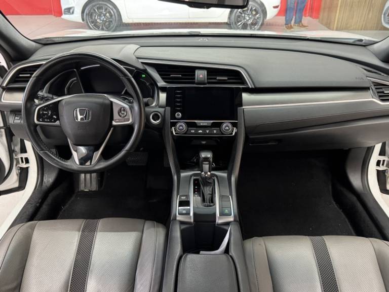 HONDA - CIVIC - 2021/2021 - Branca - R$ 127.900,00