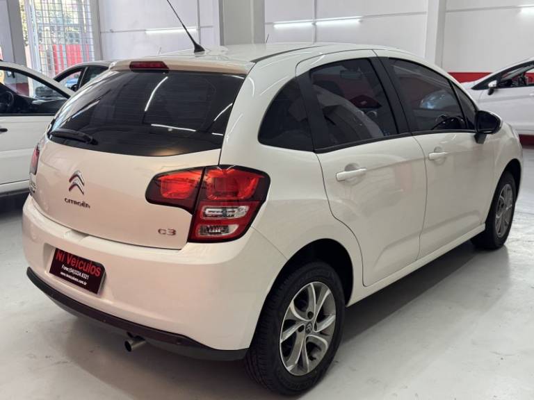 CITROËN - C3 - 2016/2017 - Branca - R$ 44.900,00
