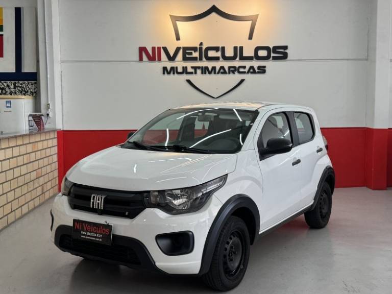 FIAT - MOBI - 2021/2022 - Branca - R$ 49.900,00