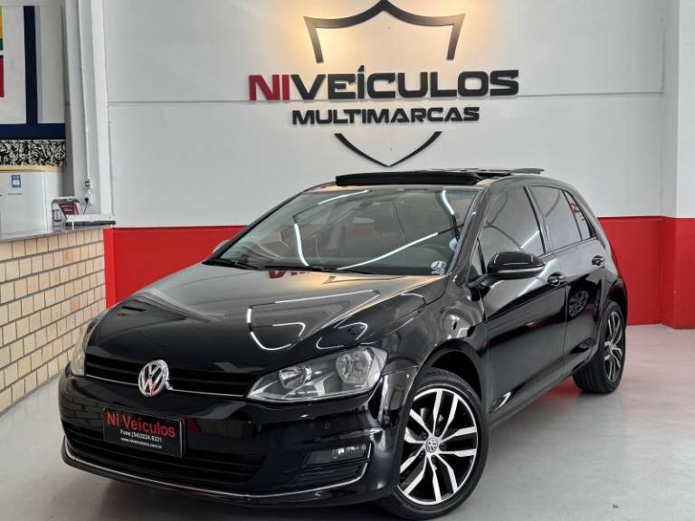 VOLKSWAGEN - GOLF - 2016/2016 - Preta - R$ 89.900,00