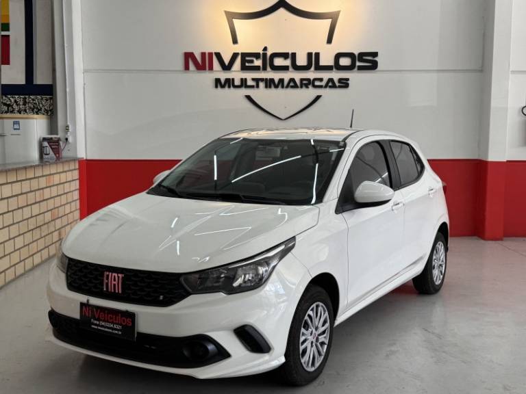 FIAT - ARGO - 2021/2021 - Branca - R$ 59.900,00